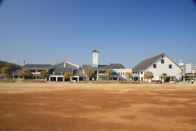 宇多津町立宇多津北小学校