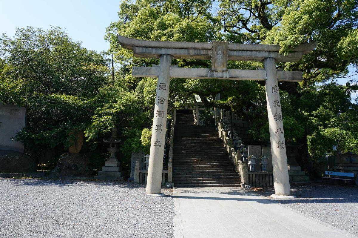 宇夫階神社（うぶしなじんじゃ）